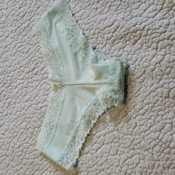 NWT Pink Victoria's Secret Bundle 3 Underwear - Picture 5 of 8